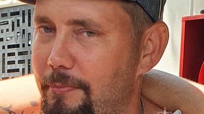 NT Police charge two people in connection to disappearance of Darwin man Tony Rowe