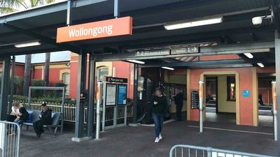Train commuters fail to return with NSW monthly figures still around half of pre-COVID levels