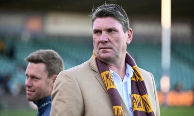 Hawthorn chief executive Justin Reeves resigns from role at under-fire AFL club