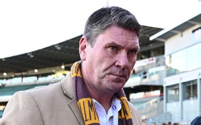 Hawthorn CEO Justin Reeves resigns from embattled AFL club