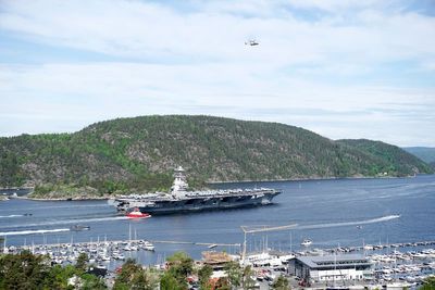 US aircraft carrier arrives in NATO-member Norway