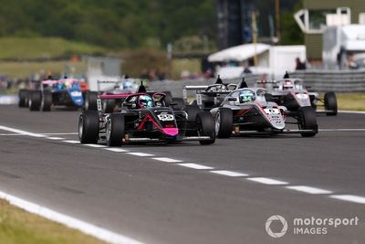 Gowda closes points gap in British F4 after TOCA Snetterton outing