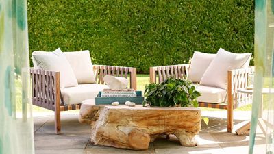 How can I make my outdoor furniture look expensive? 8 ideas for a luxurious backyard without spending a fortune