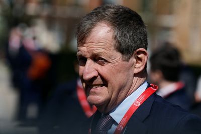 Alastair Campbell tells hacking trial he was targeted by private investigators