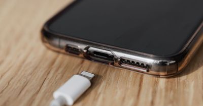Common way of charging phone may actually wear down your battery