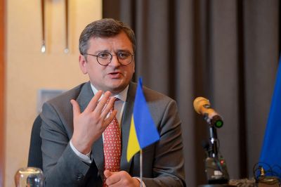 Ukraine foreign minister urges African nations to ditch neutrality in Russia war