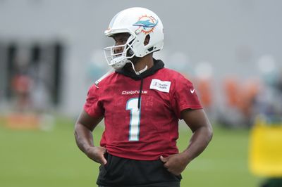 NFL Fans Thought a Bulked-Up Tua Tagovailoa Looked a Lot Different at Dolphins Practice
