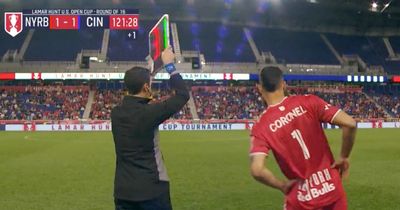 MLS side print outfield shirt for goalkeeper during match so they can bring him on