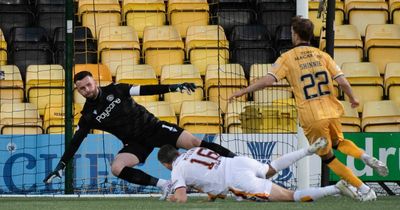 Ten-man Livingston battle back for late draw against Motherwell