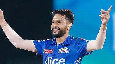 IPL 2023 | MI’s Madhwal equals Kumble’s cheapest five-for record in playoff against LSG