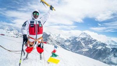 First double above-knee amputee conquers Everest