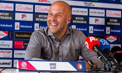 Arne Slot rules out Spurs manager’s job by committing to Feyenoord