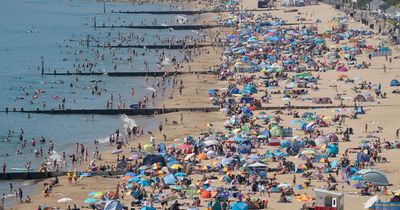 UK weather: Exact date 'mini heatwave' to roast UK and send temperatures soaring to 30C