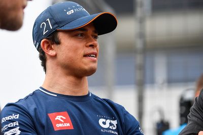 De Vries admits speculation over AlphaTauri F1 seat is "not a shock"