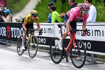 Giro d'Italia live: Italian champion Filippo Zana wins stage 18 as Geraint Thomas withstands Primoz Roglič attack; João Almeida suffers and slips to third on GC; Canadian cyclist hits bear and survives; London cycling safety improving, according to stats