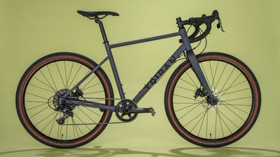 Triban GRVL 520 SRAM Apex review - competitive spec, confused character