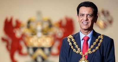 Oldham mayor to use own allowance as part of fund awarding up to £500 for deserving residents