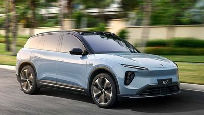 New NIO ES6 Small Electric SUV Arrives With Cushy, Tech-Heavy Cabin