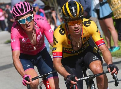 Birthday boy Thomas resists Roglic assault to stay in Giro pink