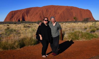 ‘A gift to Australia’: Indigenous leaders return to Uluru to rally yes vote in voice referendum