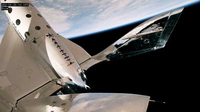 Virgin Galactic sends astronauts briefly into space