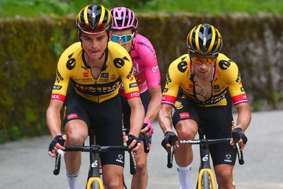 Sepp Kuss keeps Primoz Roglic in the Giro d'Italia GC game