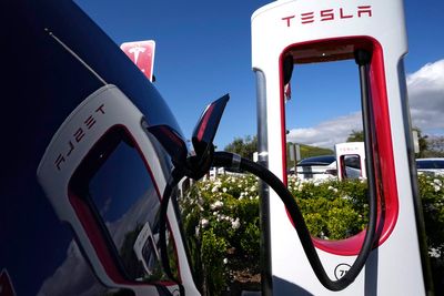 Ford electric vehicle owners to get access to Tesla Supercharger network starting next year