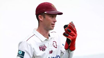 Australia call up reserve wicketkeeper Jimmy Peirson for Ashes