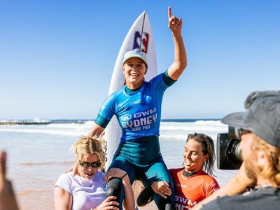 Nichols downs Fitzgibbons to win Sydney Surf Pro