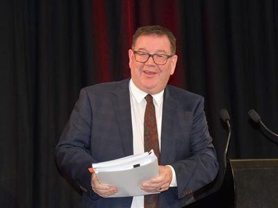 Robertson pleased with New Zealand Budget response