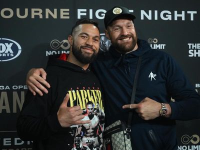Fury says Australia first stop on world boxing tour
