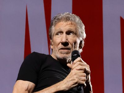 German police to probe Roger Waters over ‘Nazi uniform’ scandal