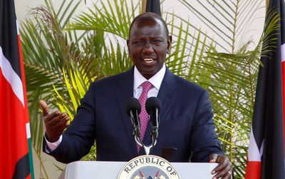 Kenya president, facing cash crunch, accuses tax agency of graft