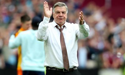 Allardyce calls in Leeds legends to prepare squad for final-day decider