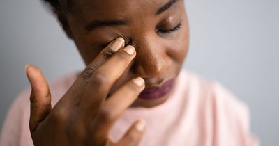 Pharmacist warns common hay fever habit could cause more serious eye problems