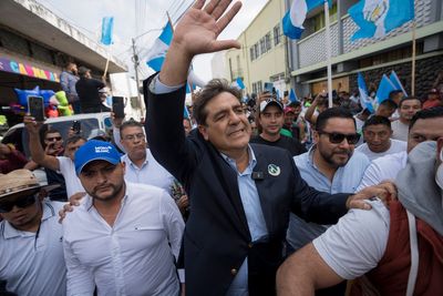 Guatemala's top court ends candidacy of leading presidential hopeful 1 month before vote