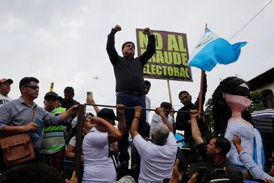 Guatemalan court keeps presidential frontrunner Pineda off ballot