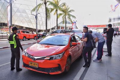 Taxi scam damages expo