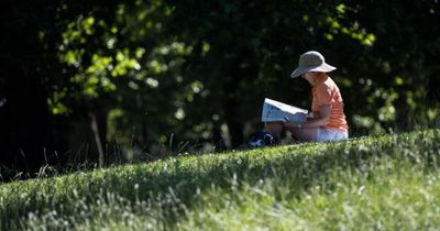 UK Weather: Balmy 23C temperatures across bank holiday weekend before 'mini heatwave'