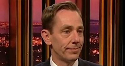 Ryan Tubridy holds back tears as he dedicates final Late Late Show to family