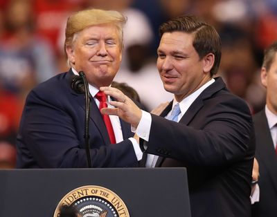 Trailing Trump, DeSantis still bears burdens that have brought down past front-runners