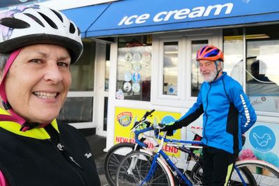 Three-time cancer survivor to tackle Ford RideLondon with Royal Navy veteran dad