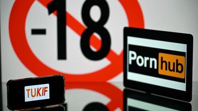 France’s losing battle to stop children accessing porn online