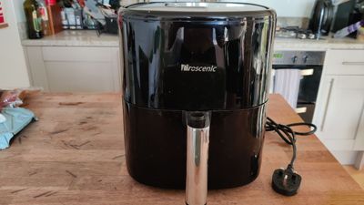 As a busy professional, the Proscenic T22 air fryer has changed my life