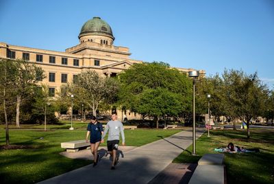 An effort to ban faculty tenure in public universities has failed in the Texas Legislature