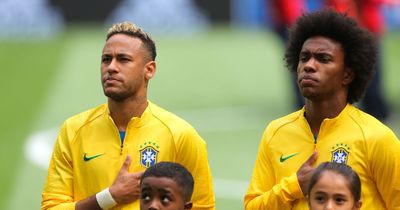 Willian addresses major Neymar concern amid Manchester United transfer links
