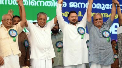 Call for socialist-communist unity to check attack on secularism, federal principles by BJP