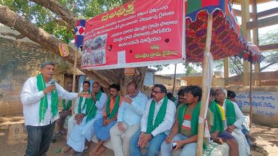 Deeksha demanding barrage-cum-bridge at Siddheswaram planned on May 31