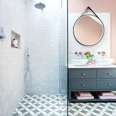 How to tile a bathroom floor – expert tips on getting it right first time