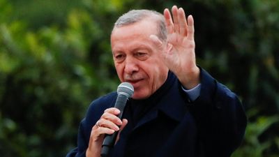 Turkey's Erdogan wins election, extending rule to third decade